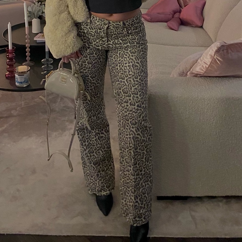 Leopard print jeans